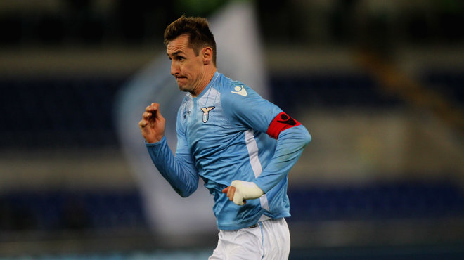 这一球让全队士气爆棚（这一球瞬间点燃全队斗志）