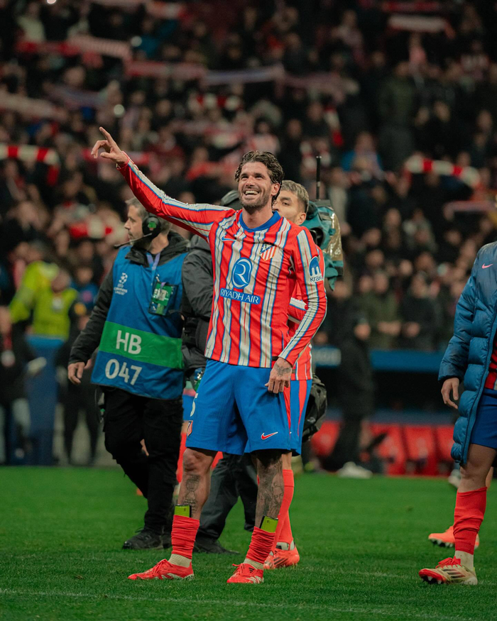 小勒布伦上演极限逆转，国乒混团世界杯丢掉一盘，8-2法国队（国乒混团世界杯8比2力克法国，小勒布伦惊险逆转成唯一失局）