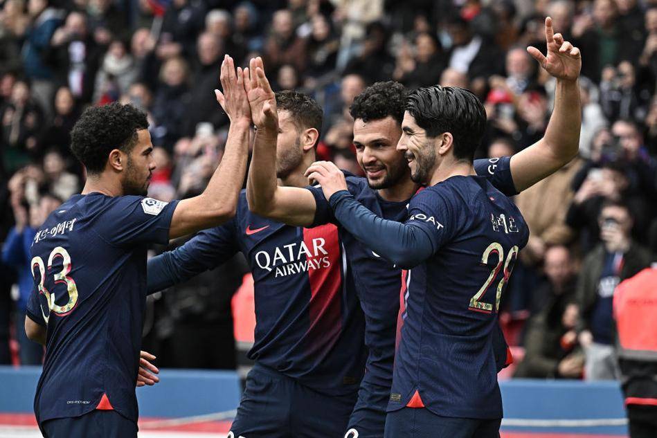 【壁纸】——居莱尔（居莱尔主题壁纸）