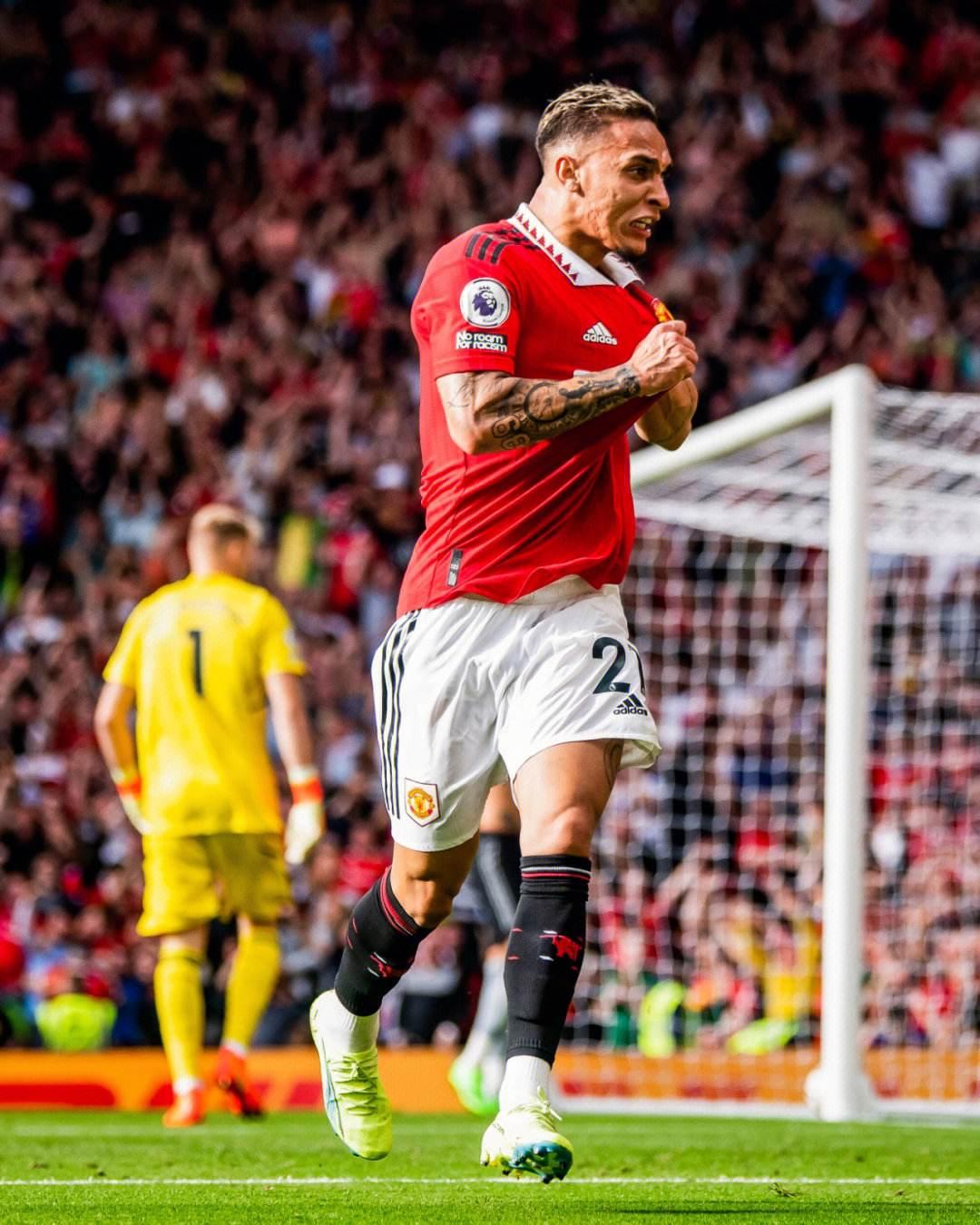 环足奖年度最佳中场候选：维尔茨、若昂-内维斯、佩德里在列（维尔茨、若昂·内维斯、佩德里入围环足奖年度最佳中场）