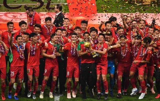 给我整的以为罗哥骗点球了一样，原来只是罚点球。。。（还以为罗哥在造点，结果只是主罚点球）