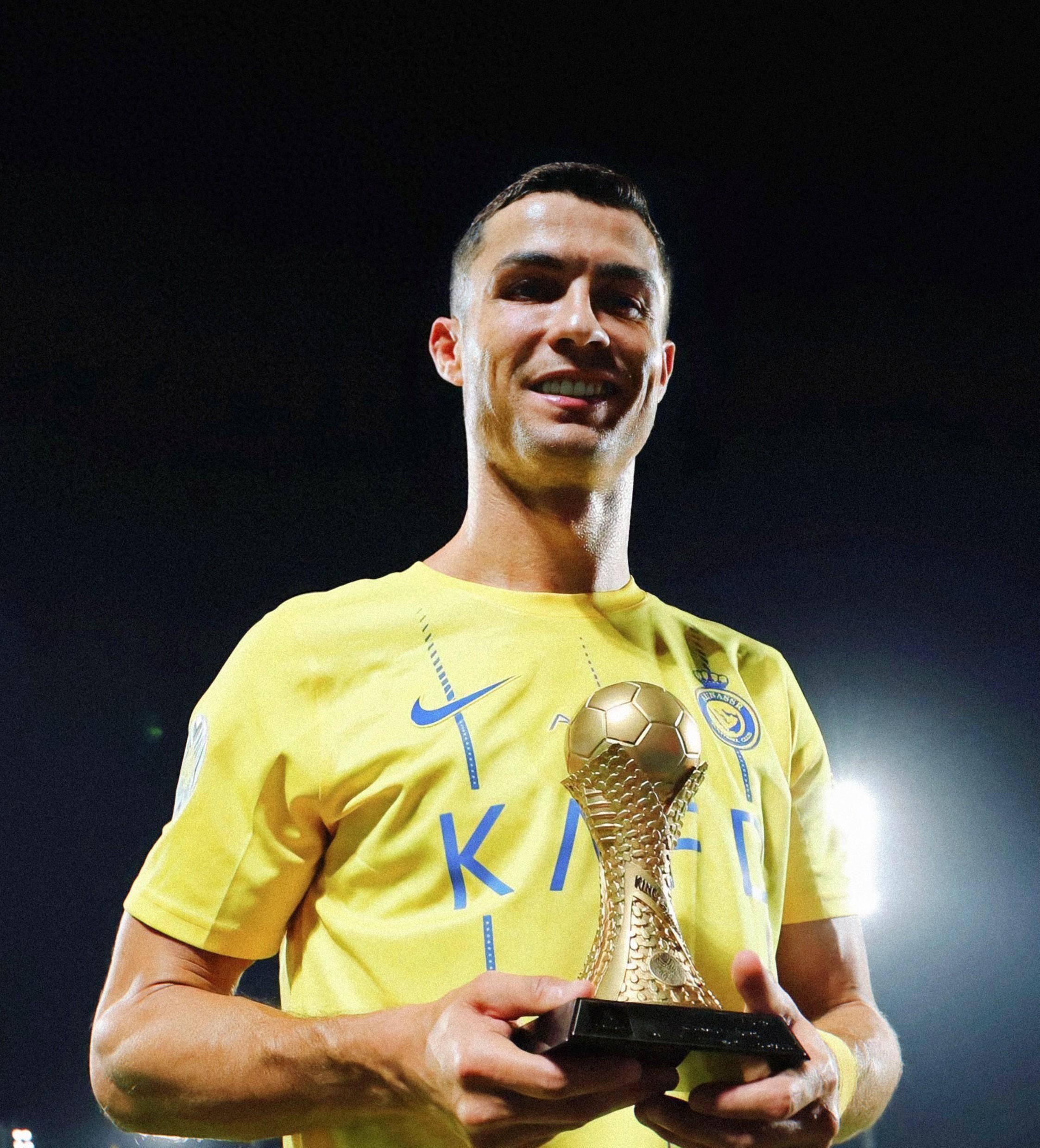 罗马诺：去年冬窗曼联引进埃德松未果，现在他已经大降价了（罗马诺：曼联去年冬窗没能签下埃德松，如今转会费大幅走低）