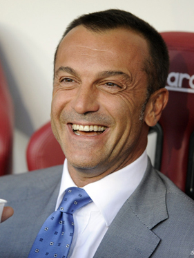 辽宁男篮王哲林末节关键表现（王哲林末节发威成辽宁男篮关键一环）