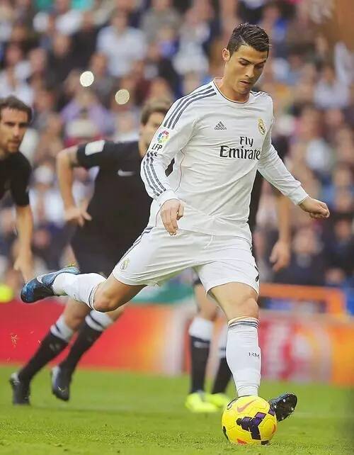 总有人黑C罗“跳水”？毛剑卿：这也是门艺术，跳得好叫艺术