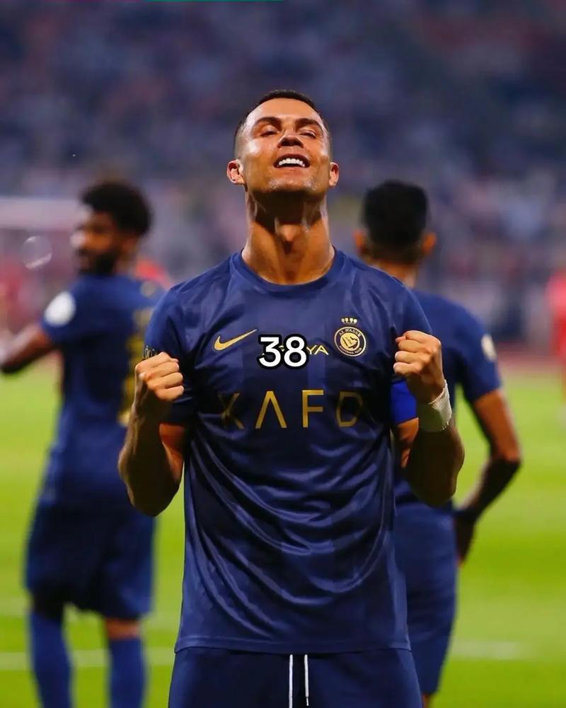 奥赖利：我们队内互相配合得很好；现在不会讨论争冠（奥赖利：球队配合默契，眼下不谈争冠）