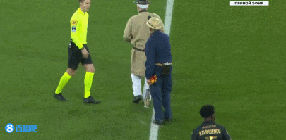 本菲卡遇苦主仍难翻身 数据示切尔西小胜晋级（本菲卡难破苦主魔咒，数据看好切尔西小胜晋级）