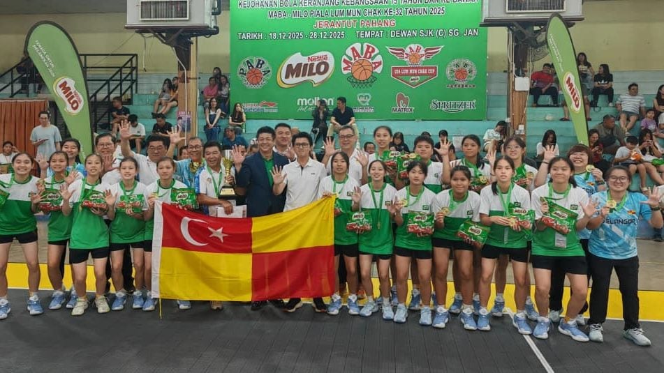 国米跟队：邓弗里斯已经更换经纪人，不再与门德斯合作（国米随队记者：邓弗里斯已换经纪人，已与门德斯终止合作）